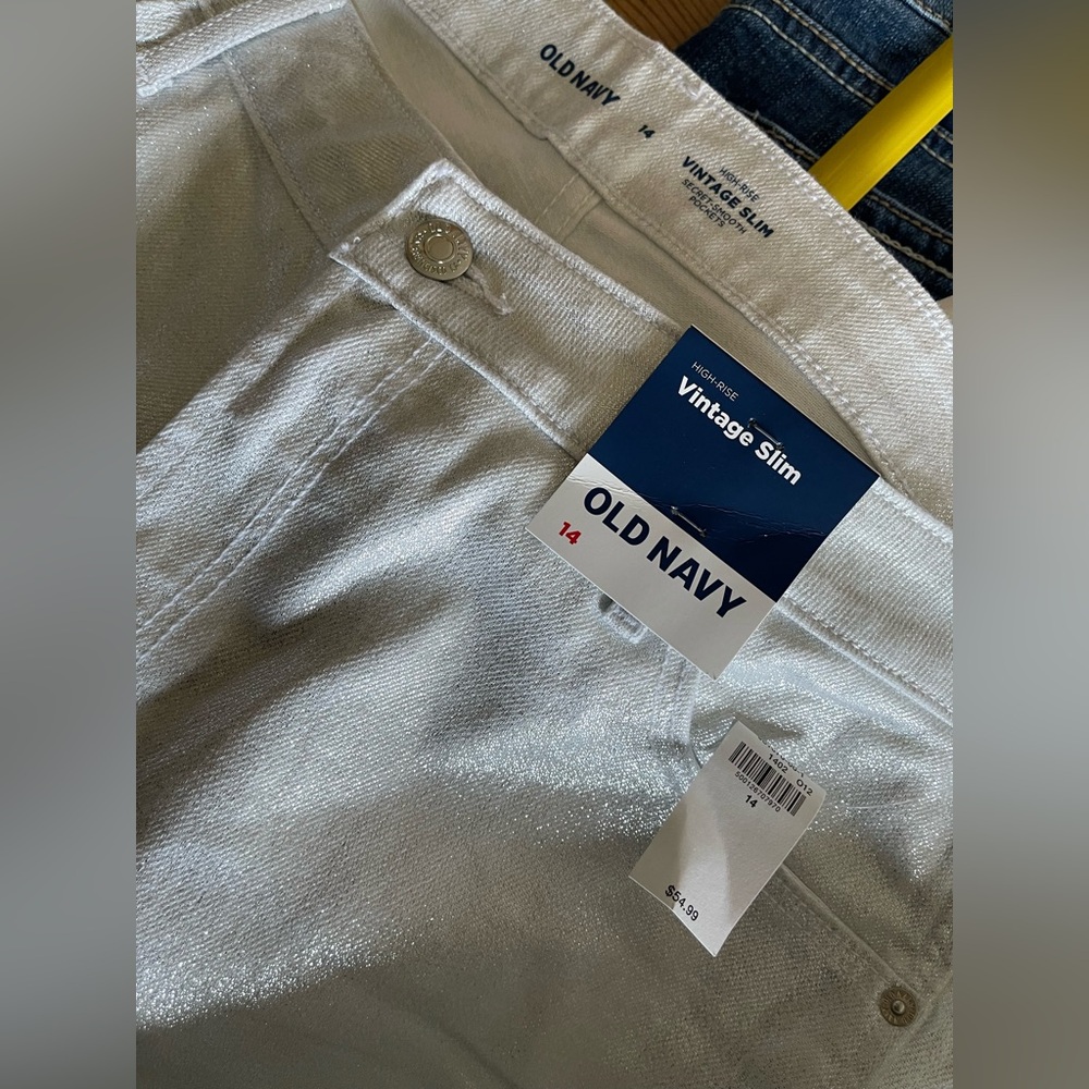 Old Navy NWT White Shimmer Jeans Vintage Slim size 14 Holiday Jeans | festive